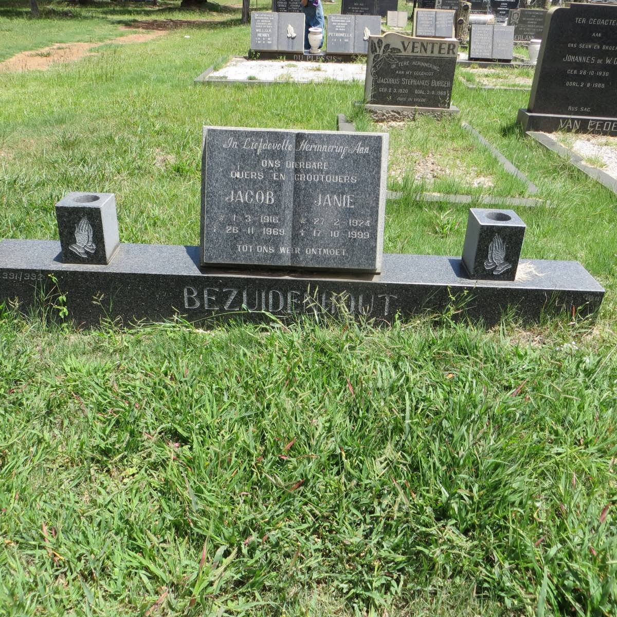 BEZUIDENHOUT Jacob 1918-1969 &amp; Janie 1924-1999