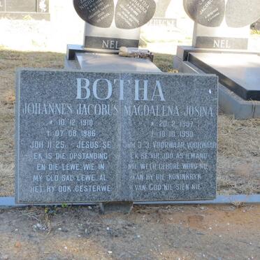 BOTHA Johannes Jacobus 1910-1986 &amp; Magdalena Josina 1907-1990