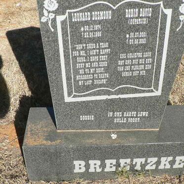 BREETZKE Leonard Desmond 1974-1999 :: BREETZKE Robin David 2001-2001