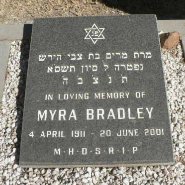 BRADLEY Myra 1911-2001