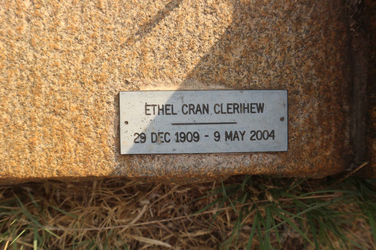 CLERIHEW Deidré Mhairi 1942-1942 :: CLERIHEW Craig Alexander 1946-2015 :: CLERIHEW Ethel Cran 1909-2004