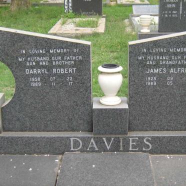 DAVIES James Alfred 1925-1989 :: DAVIES Darryl Robert 1958-1989