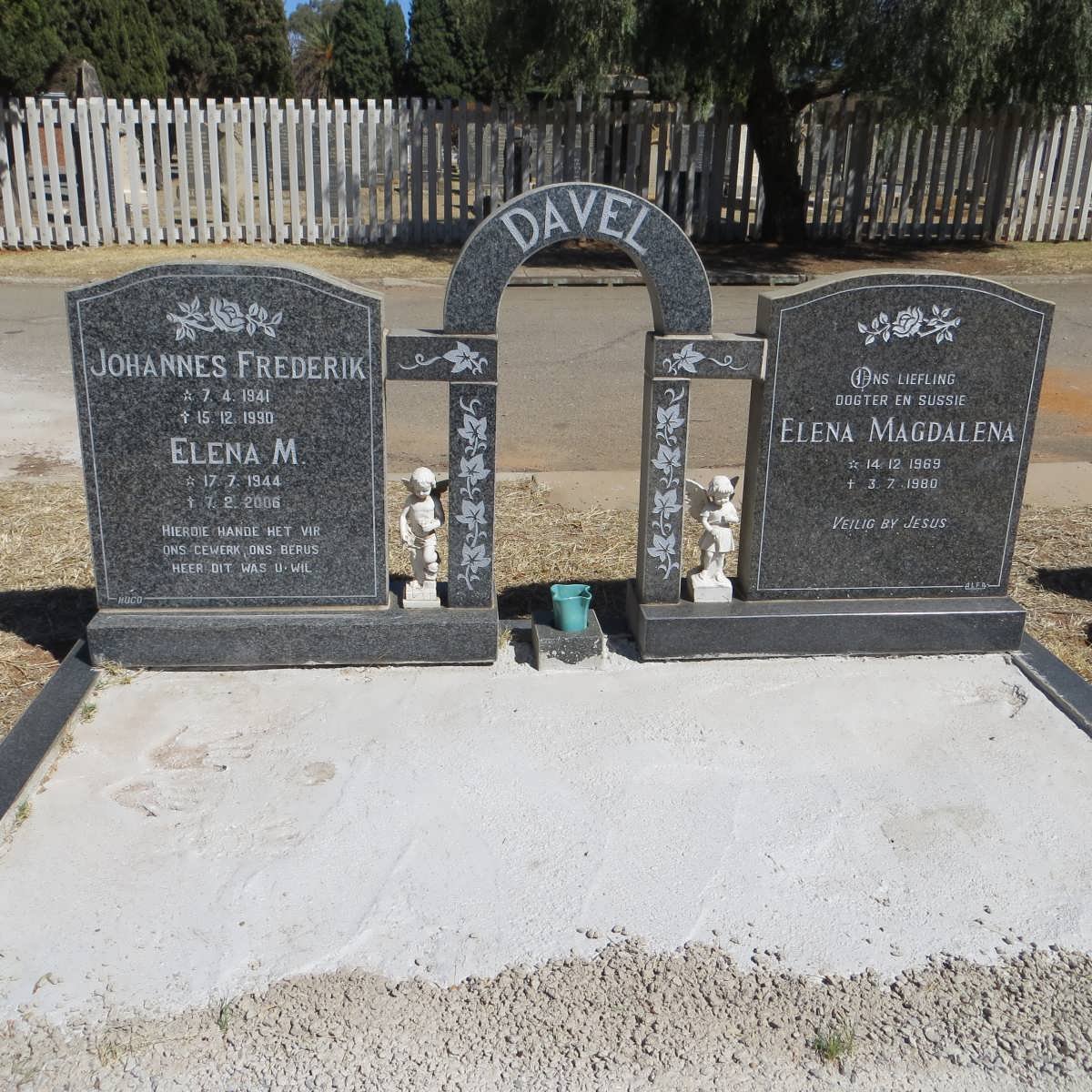 DAVEL Johannes Frederik 1941-1990 &amp; Elena M. 1944-2006 :: DAVEL Elena Magdalena 1969-1980