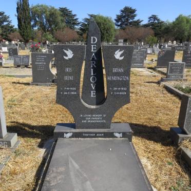 DEARLOVE Bryan Henrington 1932-2009 &amp; Iris Irene 1935-1994