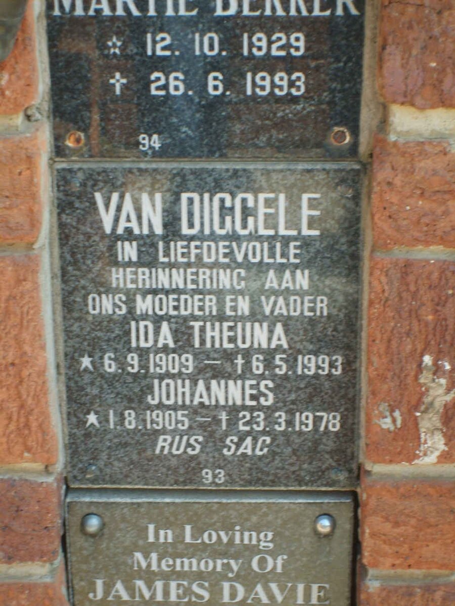 DIGGELE Johannes, van 1905-1978 &amp; Ida Theuna 1909-1993