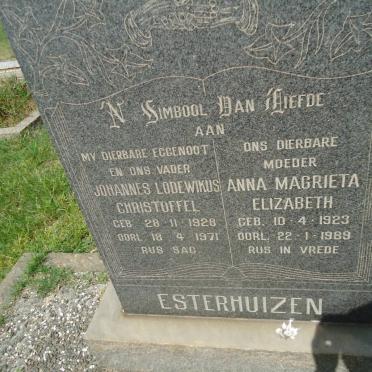 ESTERHUIZEN Johannes Lodewikus Christoffel 1928-1971 &amp; Anna Magrieta Elizabeth 1923-1989