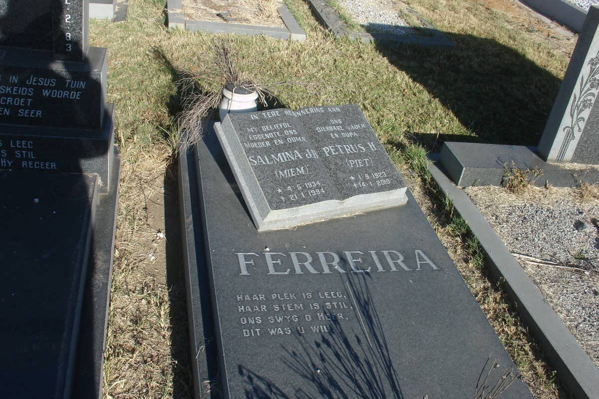 FERREIRA Petrus H. 1923-2010 &amp; Salmina J.B. 1934-1994