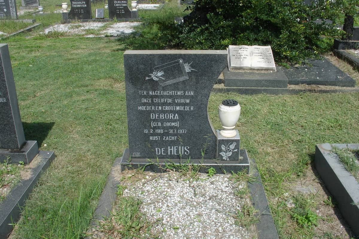 HEUS Debora, de nee DOOMS 1918-1977