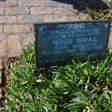 ISMAIL Noor 1925-1995