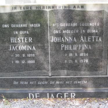 JAGER Hester Jacomina, de 1898-1990 &amp; Johanna Aletta Philippina 1894-1978