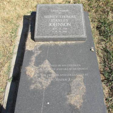 JOHNSON Sidney Thomas Stanley 1928-2002