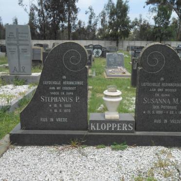 KLOPPERS Stephanus P. 1888-1973 &amp; Susanna M.C. PRETORIUS 1890-1977