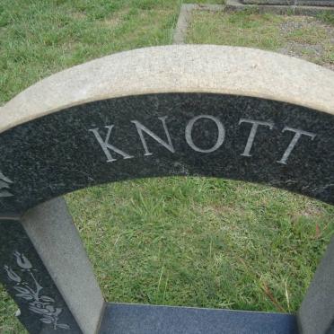 KNOTT Hester Elizabeth nee DU PLESSIS 1891-1960