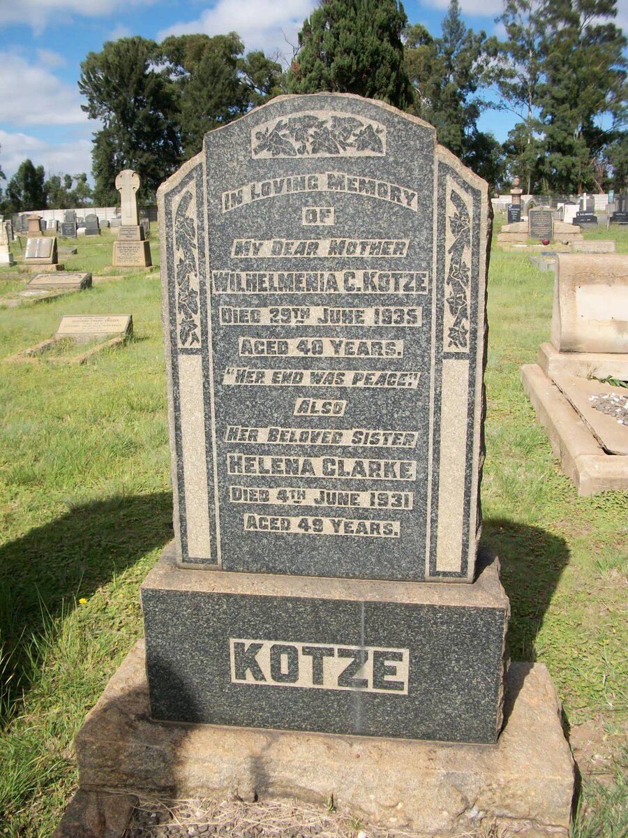 KOTZE Wilhelmenia C. -1935 :: CLARKE Helena -1931