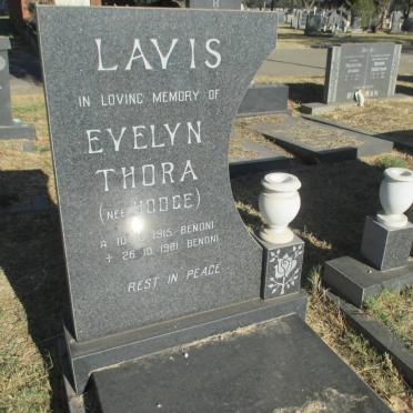 LAVIS Evelyn Thora nee HODGE 1915-1981