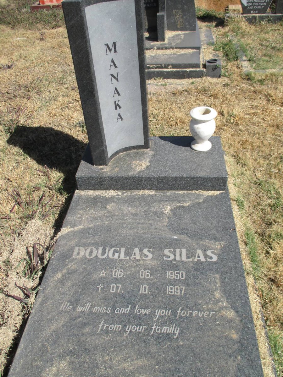 MANAKA Douglas Silas 1950-1997