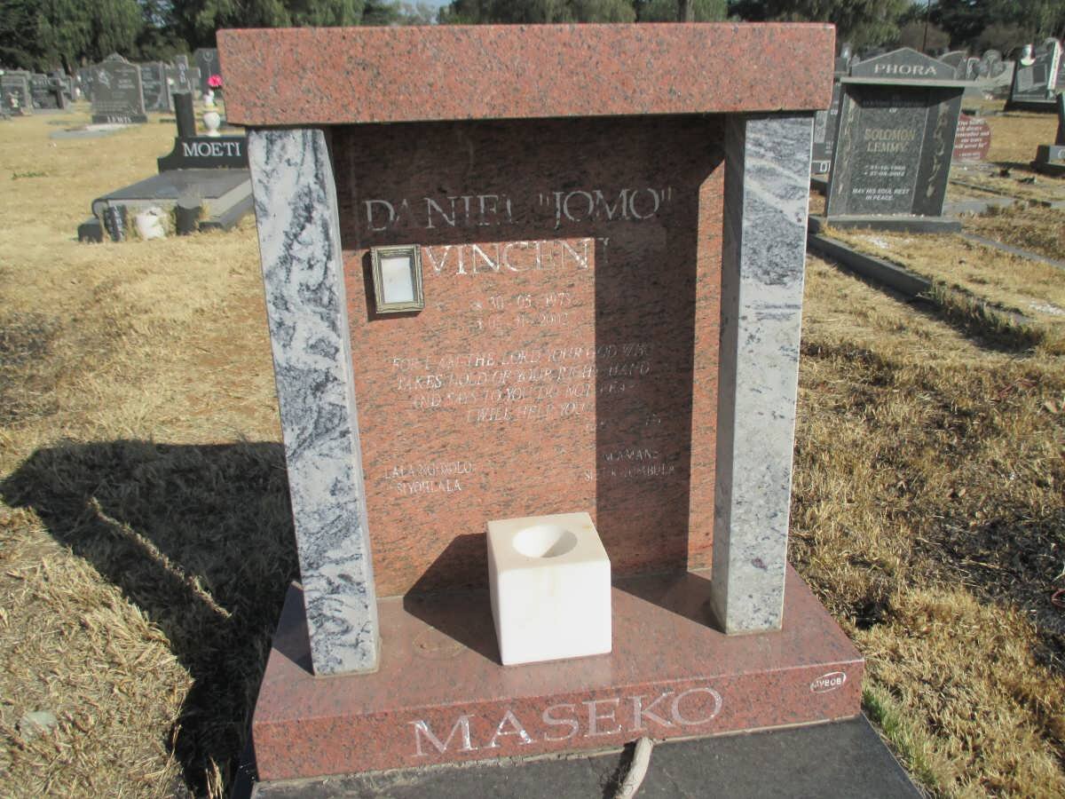 MASEKO Daniel Vincent 197?-2002
