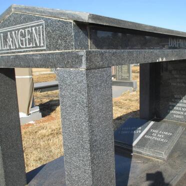 MLANGENI Daphney 1959-2007