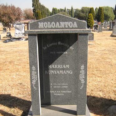 MOLOANTOA Marriam Kunyamang 1914-1998