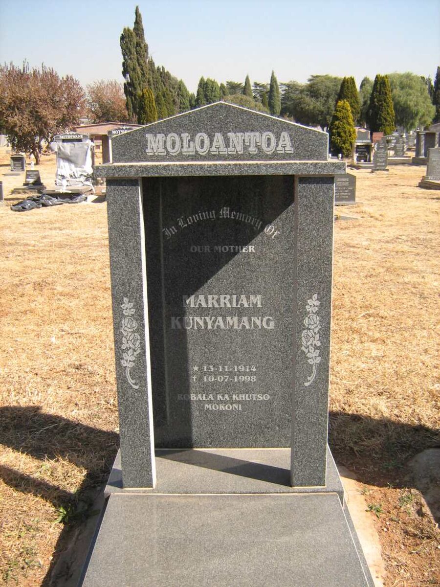 MOLOANTOA Marriam Kunyamang 1914-1998