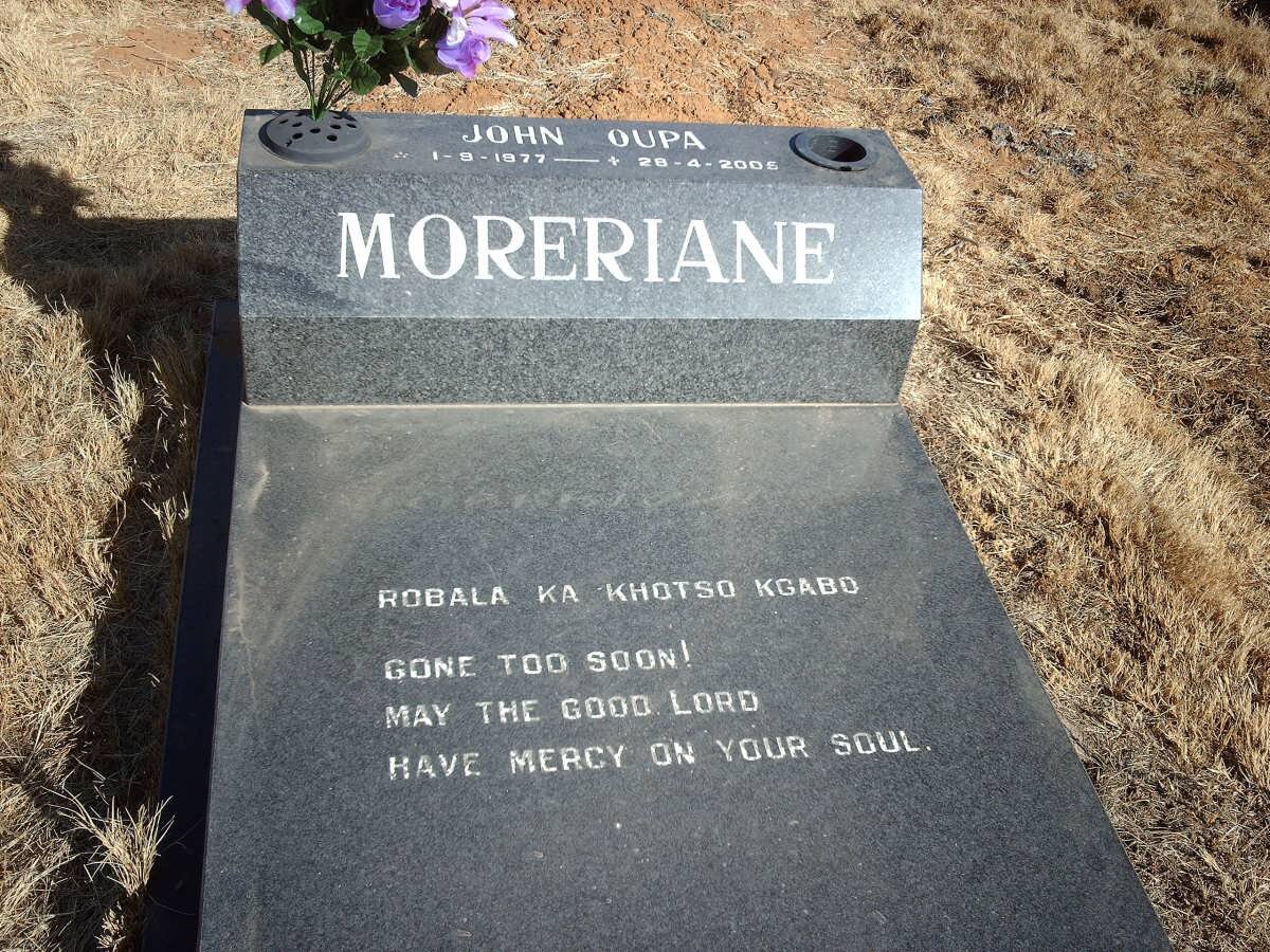 MORERIANE John Oupa 1977-2005