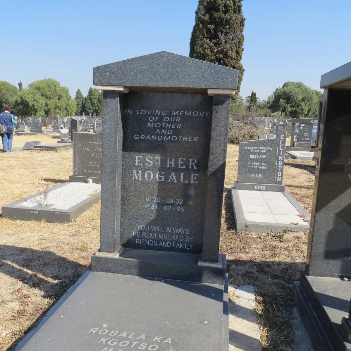 MOGALE Esther 1932-1996