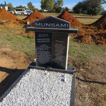 MUNSAMI Indhrani 1952-2010