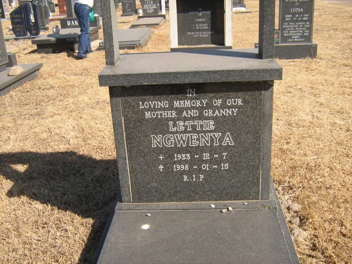 NGWENYA Lettie 1933-1998