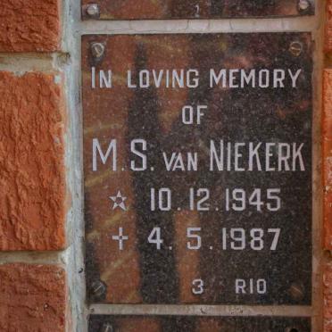 NIEKERK M.S., van 1945-1987