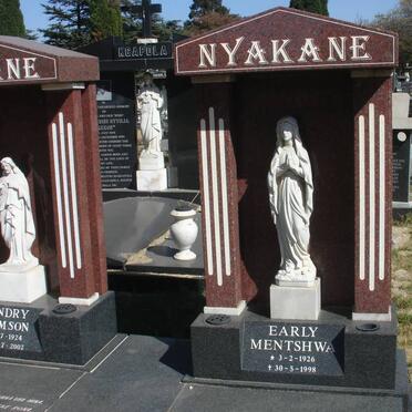 NYAKANE Hendry Samson 1924-2002 :: Early Mentshwa 1926-1998