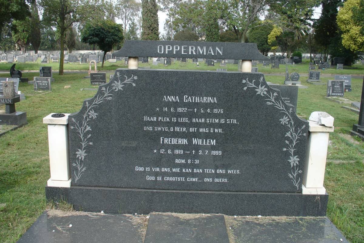 OPPERMAN Frederik Willem 1919-1999 &amp; Anna Catharina 1922-1976