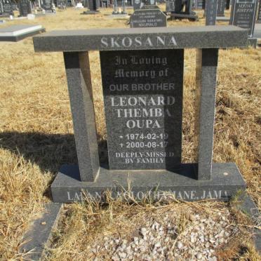 SKOSANA Leonard Themba Oupa 1974-2000