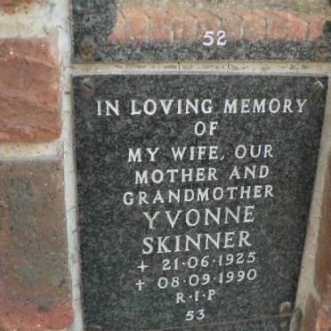 SKINNER Yvonne 1925-1990