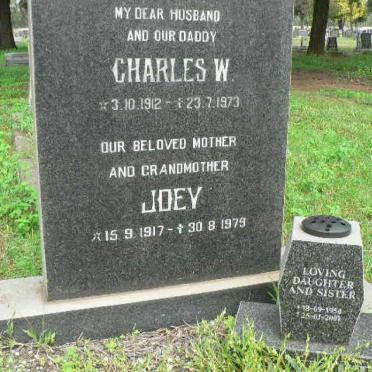 STEBBING Charles W. 1912-1973 &amp; Joey 1917-1979 :: STEBBING Lynette 1954-2001