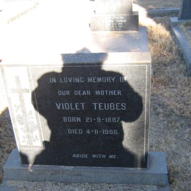 TEUBES Violet 1887-1966