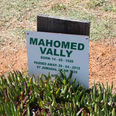 VALLY Mahomed 1928-2012