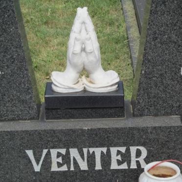 VENTER Johannes M. 1916-1989 &amp; Petronella E. FOURIE 1921-2004 :: VENTER Petronella Elizabeth 1954-1977