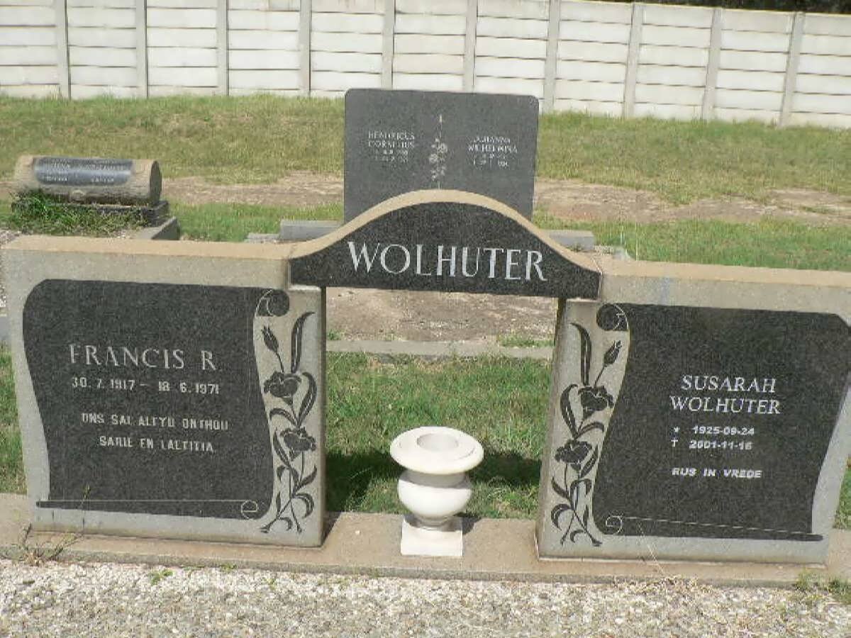 WOLHUTER Francis R. 1917-1971 :: WOLHUTER Susarah 1925-2001