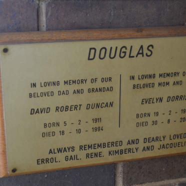 DOUGLAS David Robert Duncan 1911-1994 &amp; Evelyn Dorris 1914-2000