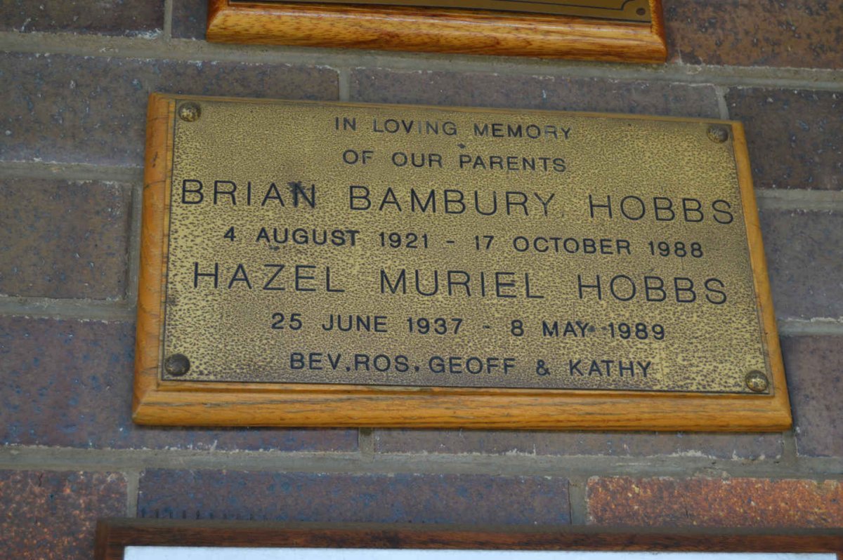 HOBBS Brian Bambury 1921-1988 &amp; Hazel Muriel 1937-1989