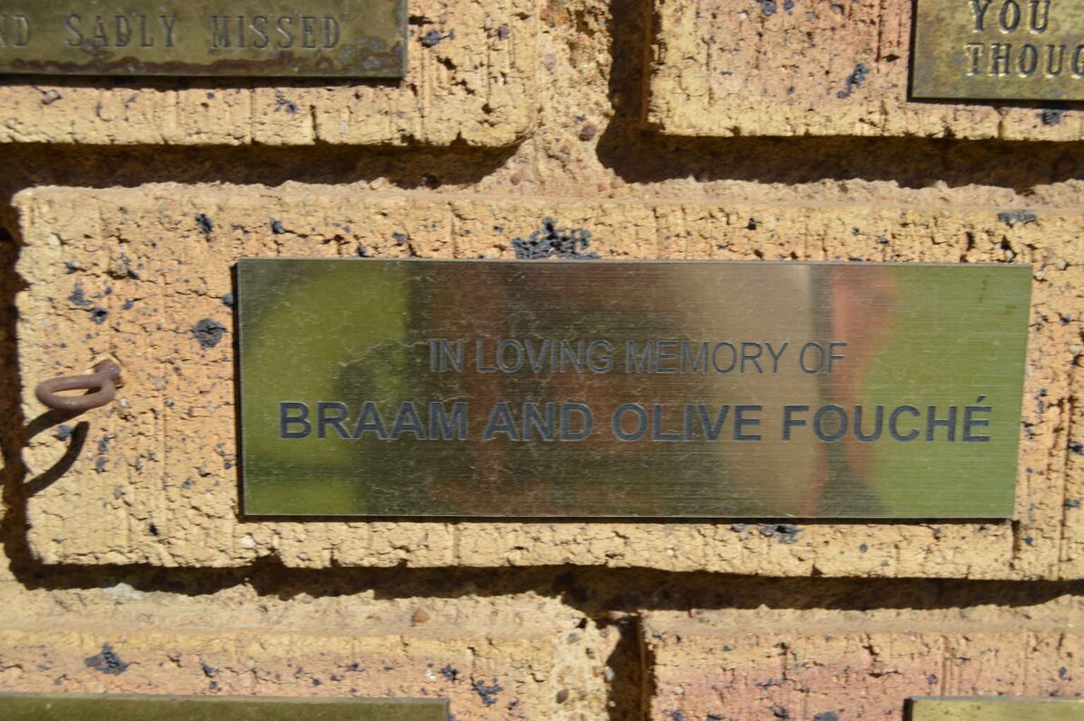 FOUCHE Braam &amp; Olive