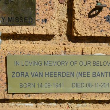 HEERDEN Zora, van nee BANTICH 1941-2011