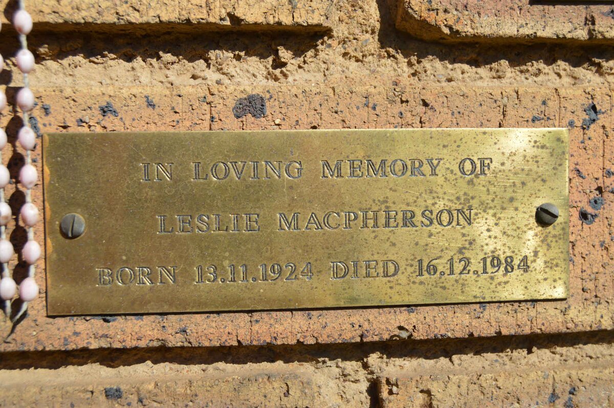 MACPHERSON Leslie 1924-1984