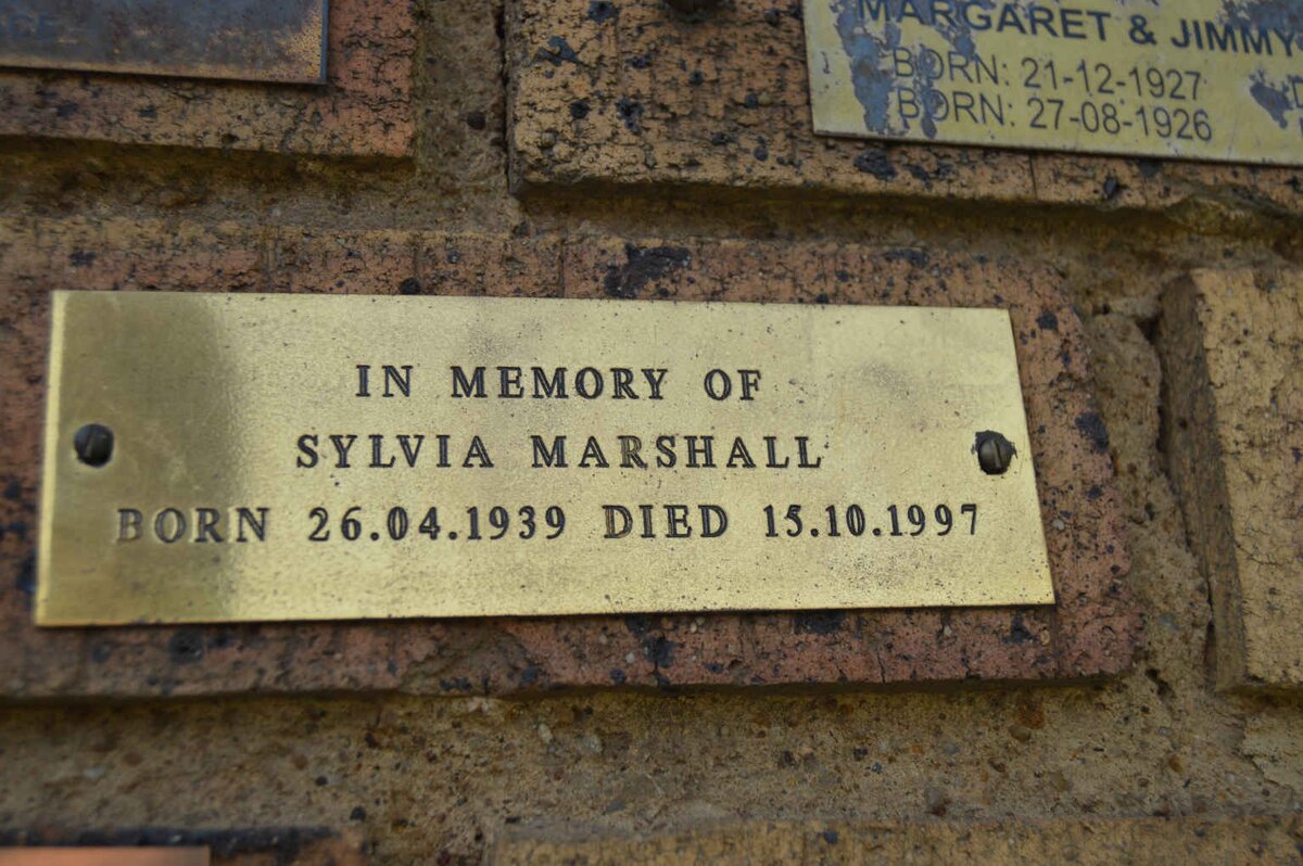 MARSHALL Sylvia 1939-1997