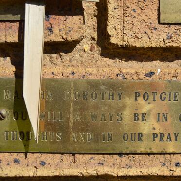 POTGIETER Ma??ha Dorothy
