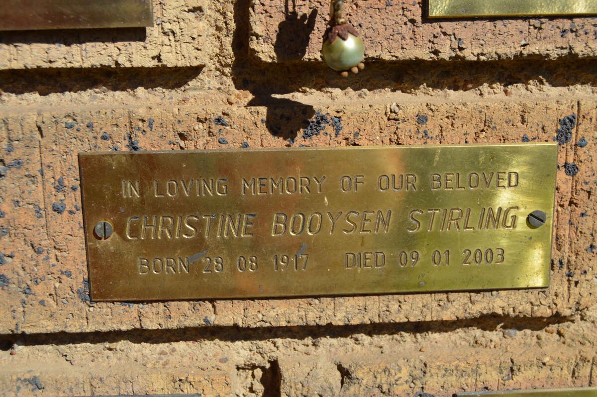 STIRLING Christine Booysen 1917-2003