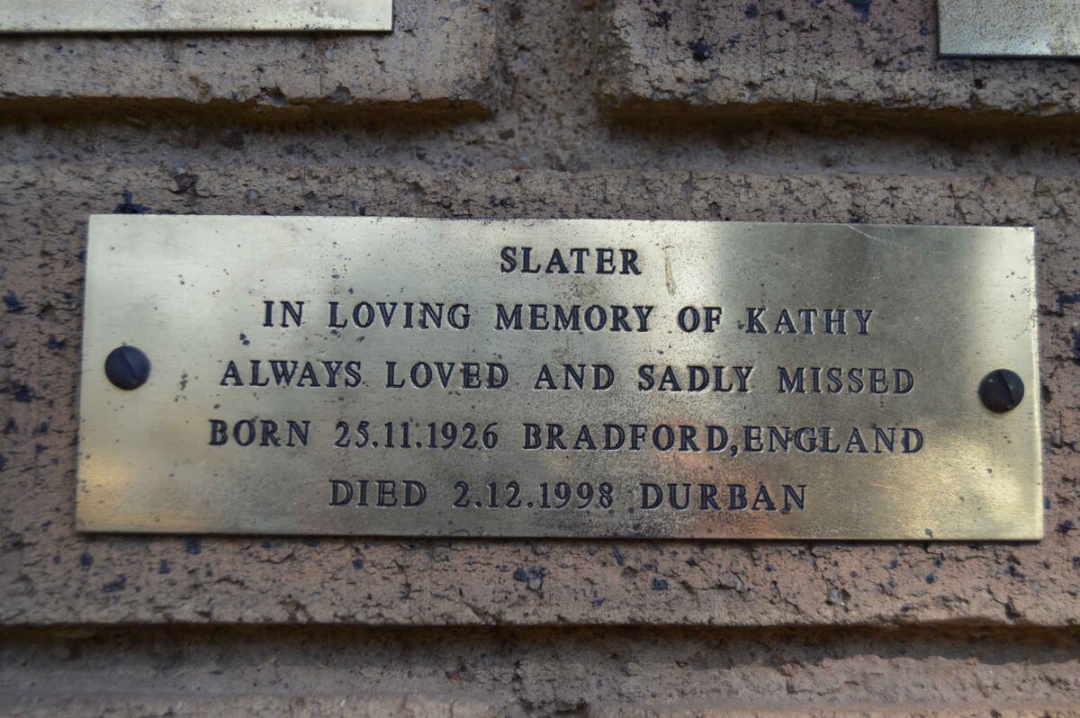 SLATER Kathy 1926-1998