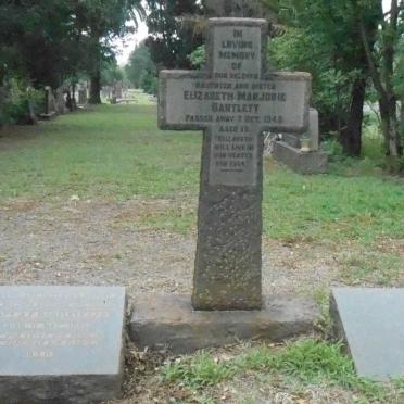 BARTLETT A. F. -1951 :: BARTLETT Elizabeth Marjorie -1945