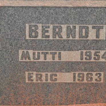 BERNDT Eric -1963 &amp; Mutti -1954