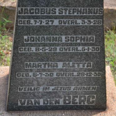 BERG Jacobus Stephanus, van den 1927-1928 :: VAN DEN BERG Johanna Sophia 1929-1930 :: VAN DEN BERG Martha Aletta 1930-1930
